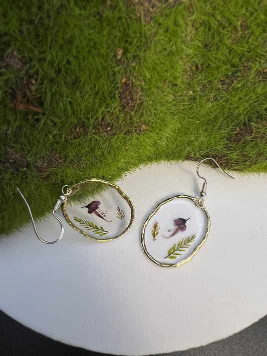 Oval Pressed Flower Earrings