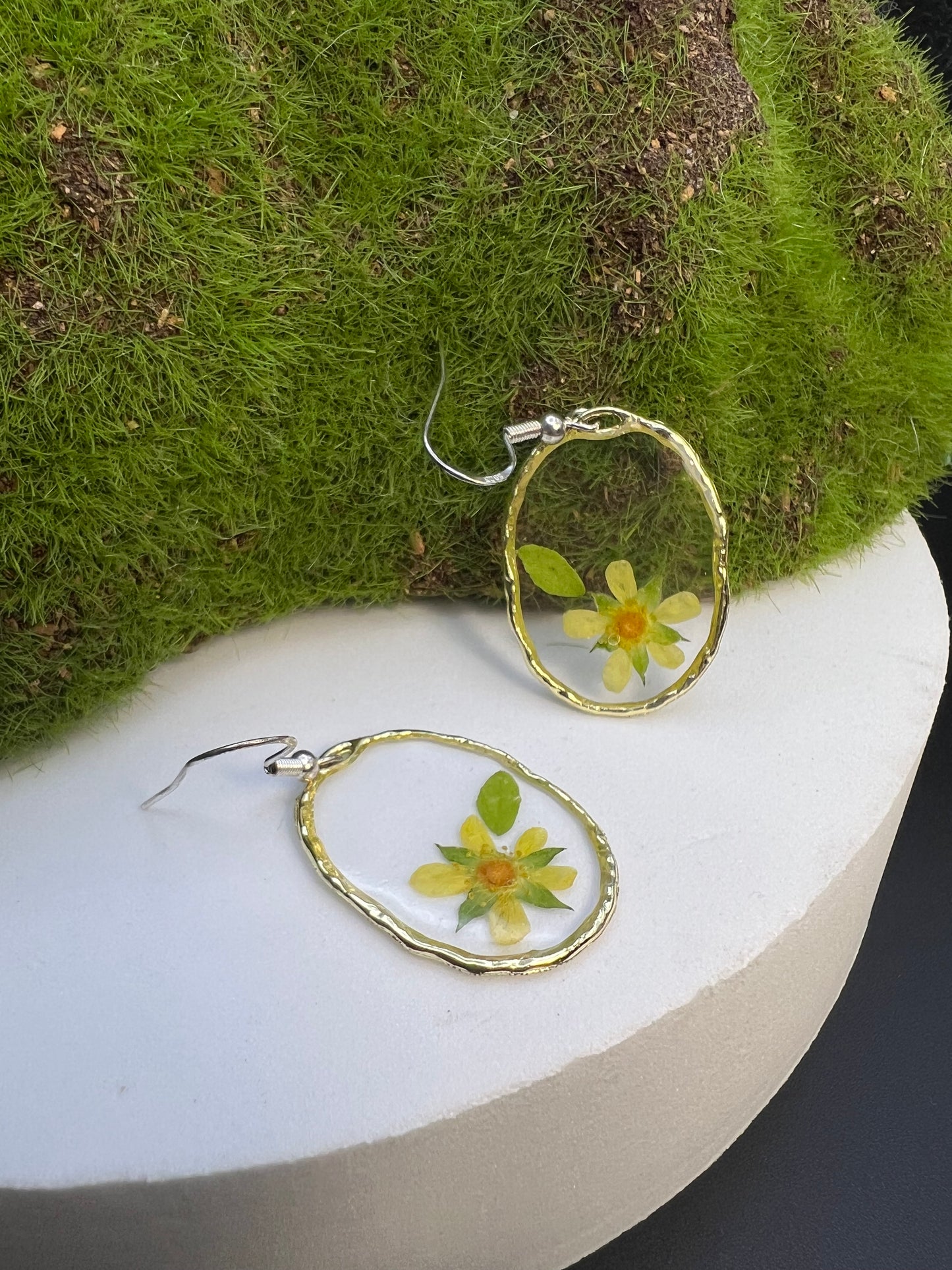 Oval Pressed Flower Earrings